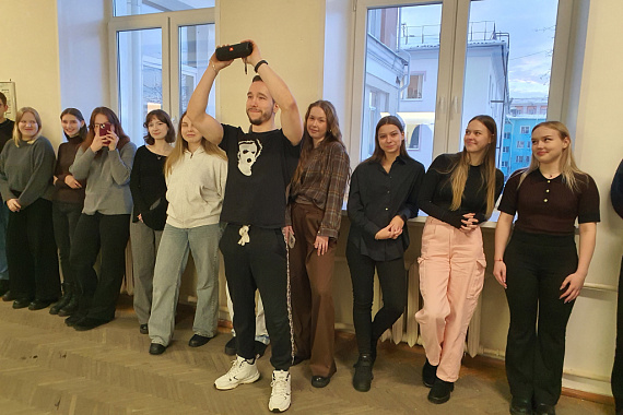 Волонтёры «СОЦИОНОМА» участвуют в организации просветительского мероприятия, посвящённого Дню матери Волонтёры «СОЦИОНОМА» участвуют в организации просветительского мероприятия, посвящённого Дню матери